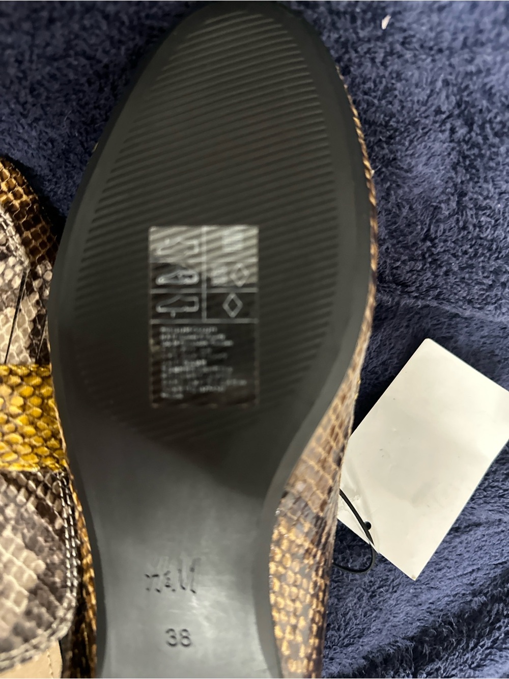 H&M Snake-Print Loafers in Brown and Yellow - Picture 8 of 9